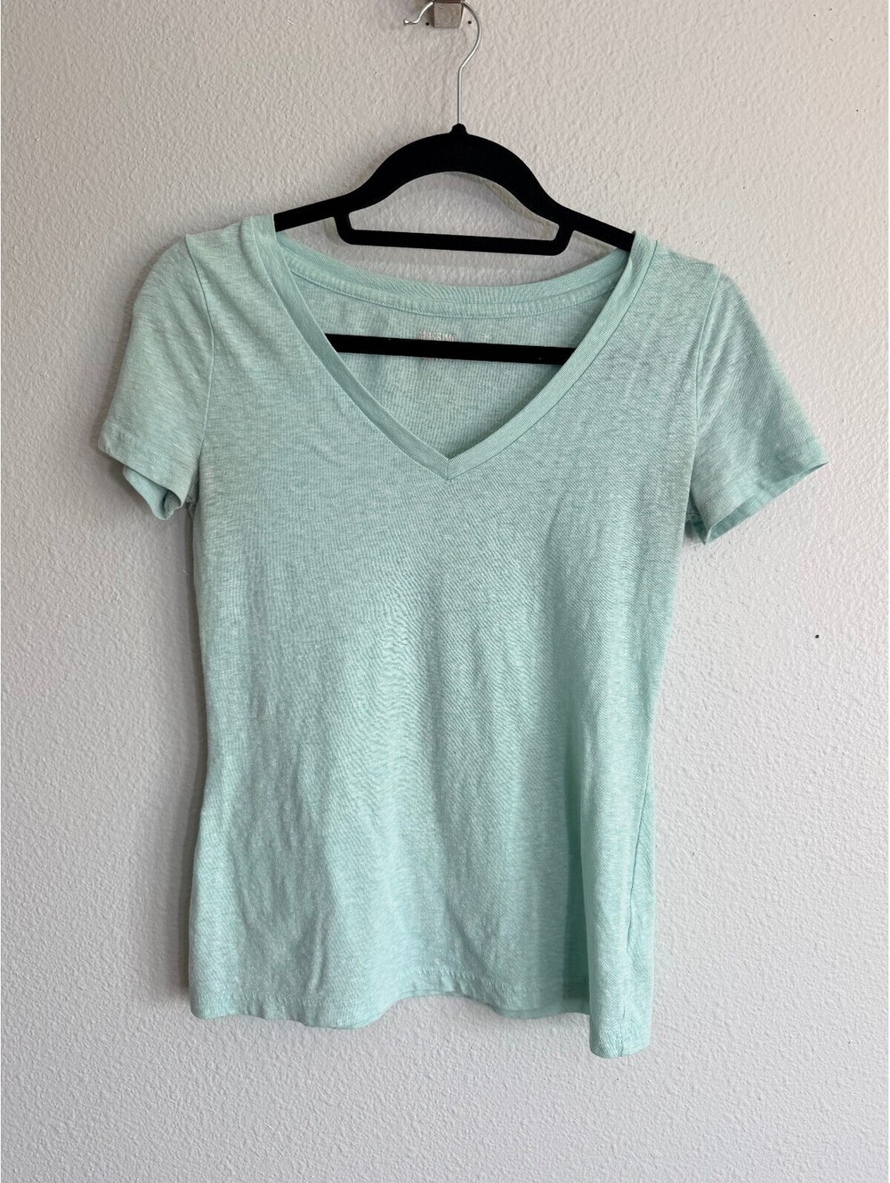 Mossimo Supply Co V-Neck Burnout Tee Mint Green Short Sleeve S